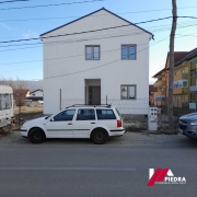 Vand casa tip duplex situata in Talmaciu,strada asfaltata 
